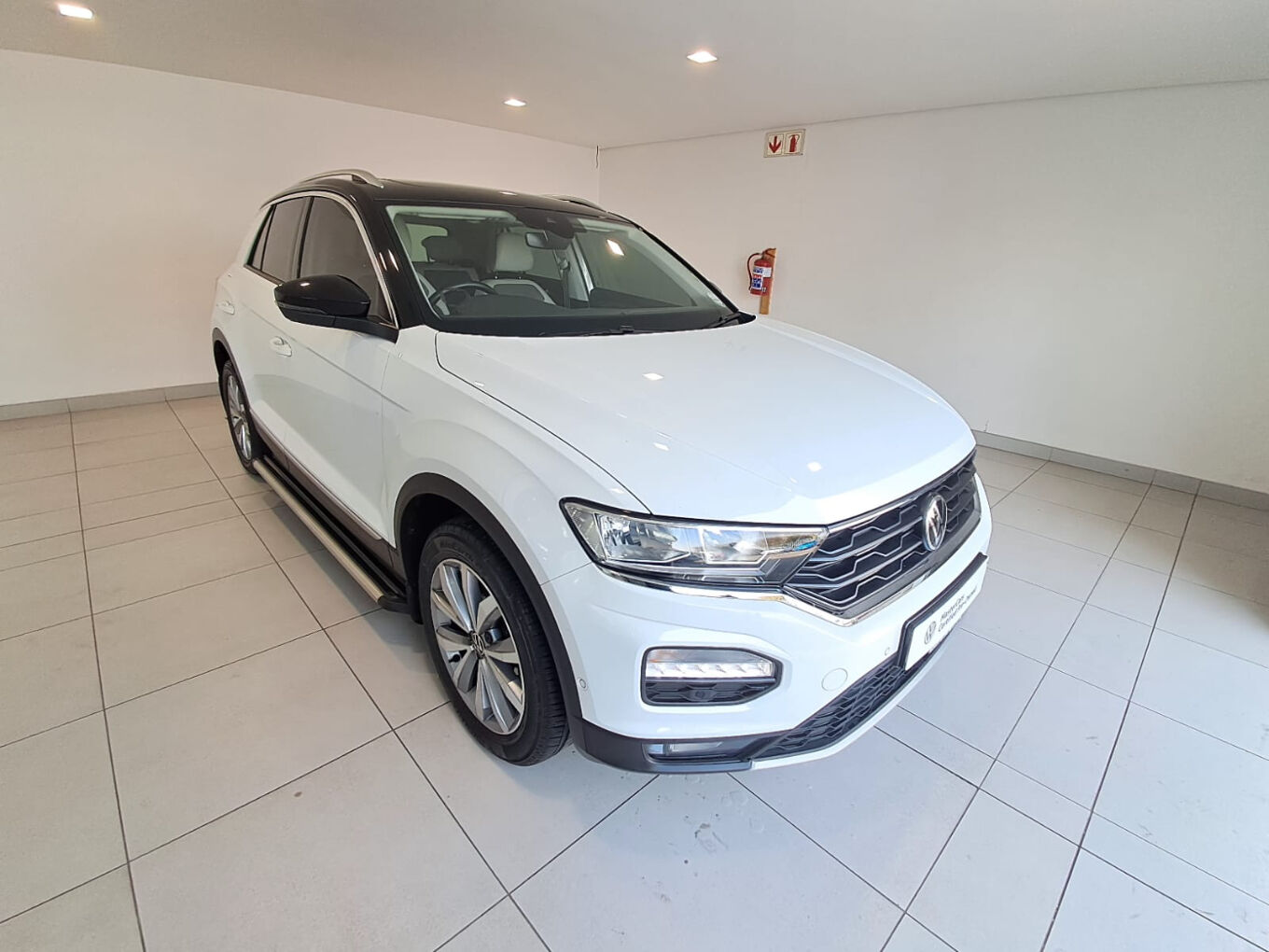 Volkswagen (VW) T-Roc 2.0 TSI Design 4Motion DSG