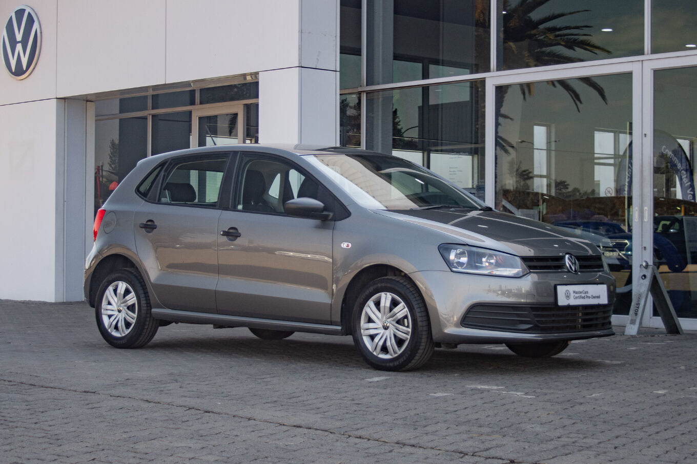 Volkswagen (VW) Polo Vivo 1.4 Hatch Trendline 5 Door