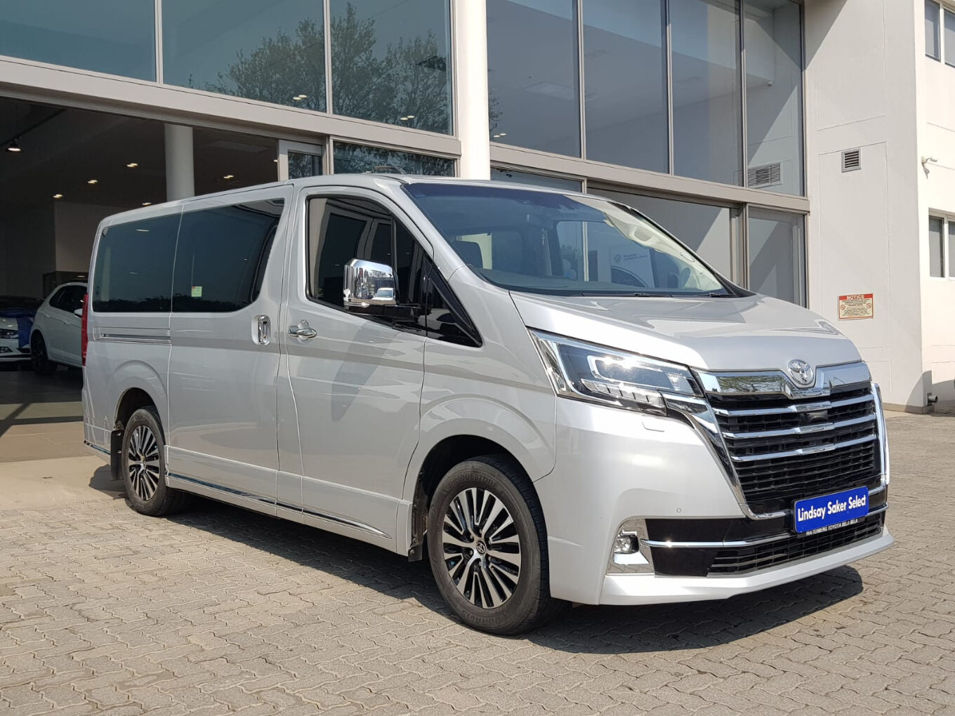 Toyota Quantum 2.8 VX 6 Seater