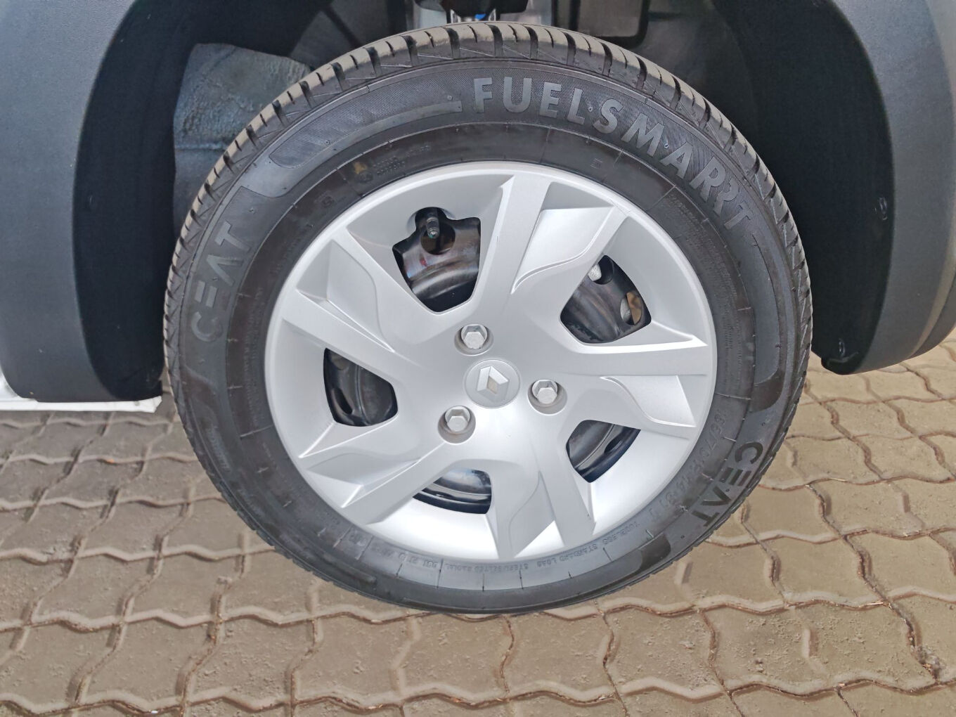 RENAULT KWID 1.0 DYNAMIQUE / ZEN / TECHNO 5DR Pretoria 9416493