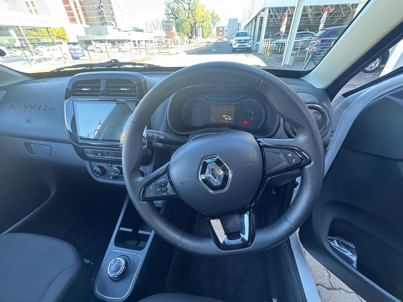 RENAULT KWID 1.0 DYNAMIQUE / ZEN / TECHNO 5DR AMT Bloemfontein 9493293