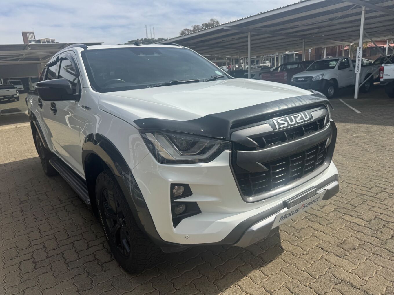 ISUZU D-MAX 3.0 Ddi V-CROSS HR A/T D/C P/U Bloemfontein 504124