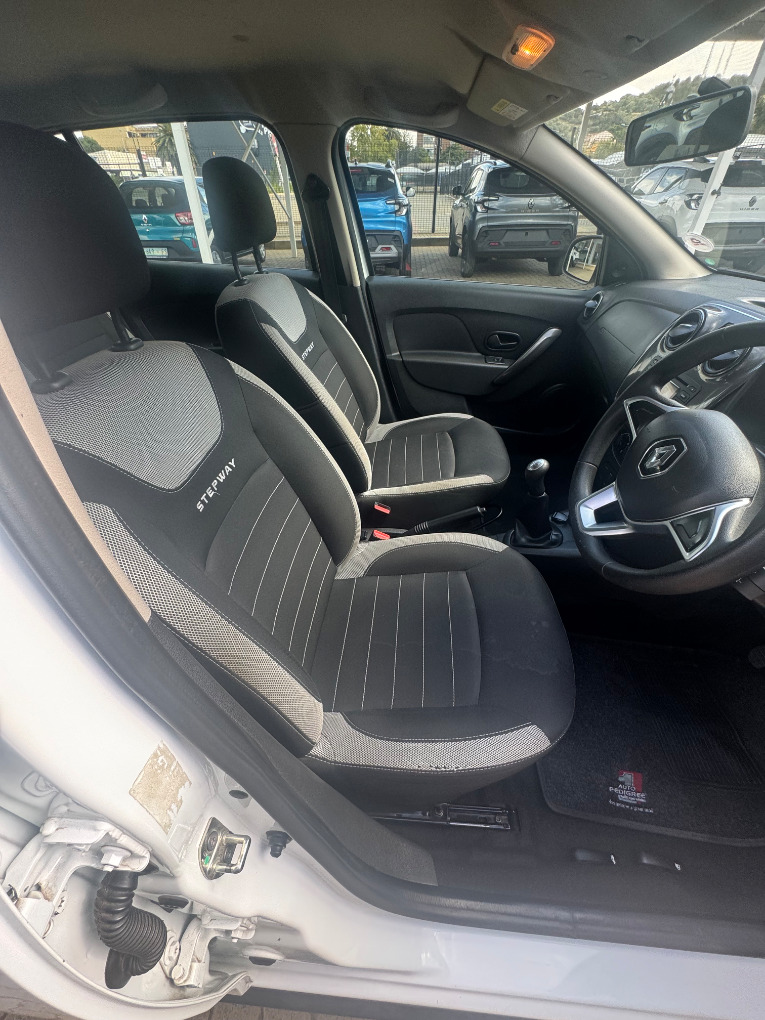 RENAULT SANDERO 900T STEPWAY PLUS/TECHROAD Bloemfontein 9469150