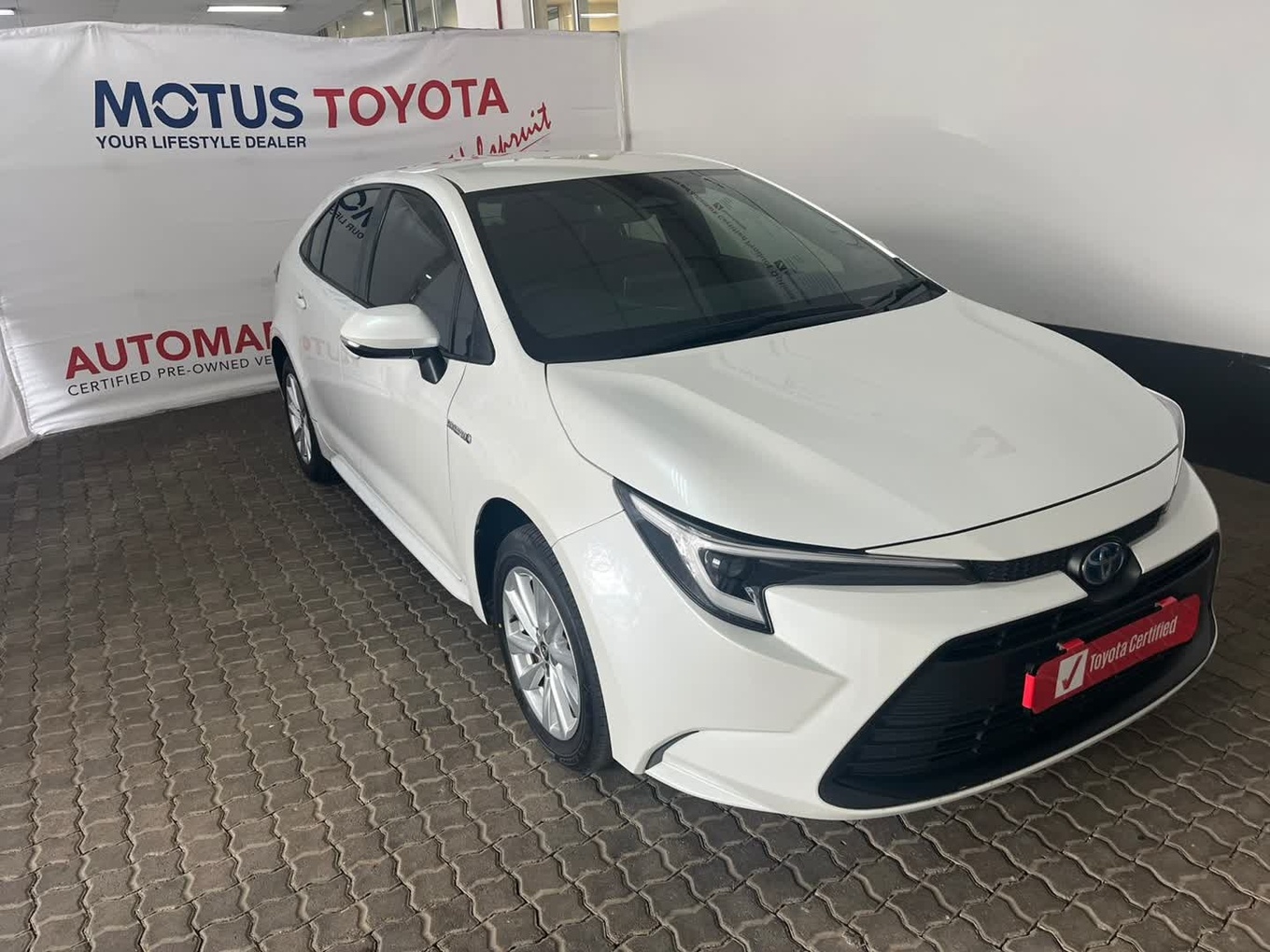 Toyota Corolla 1.8 XR Hybrid CVT