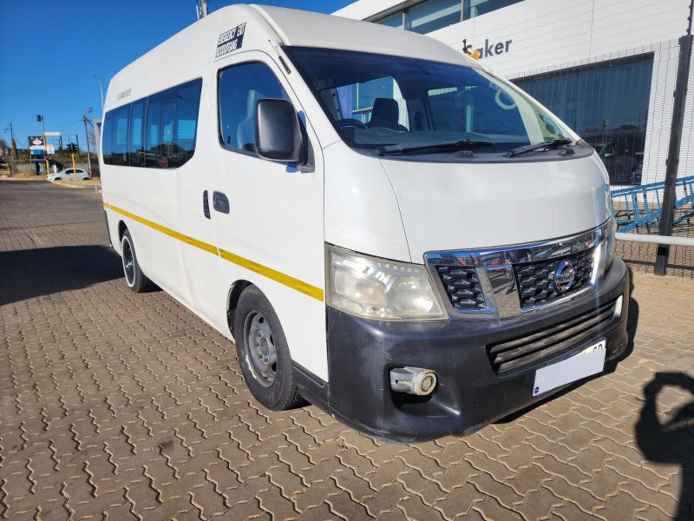 Nissan NV 350 2.5 Impendulo 16 Seater