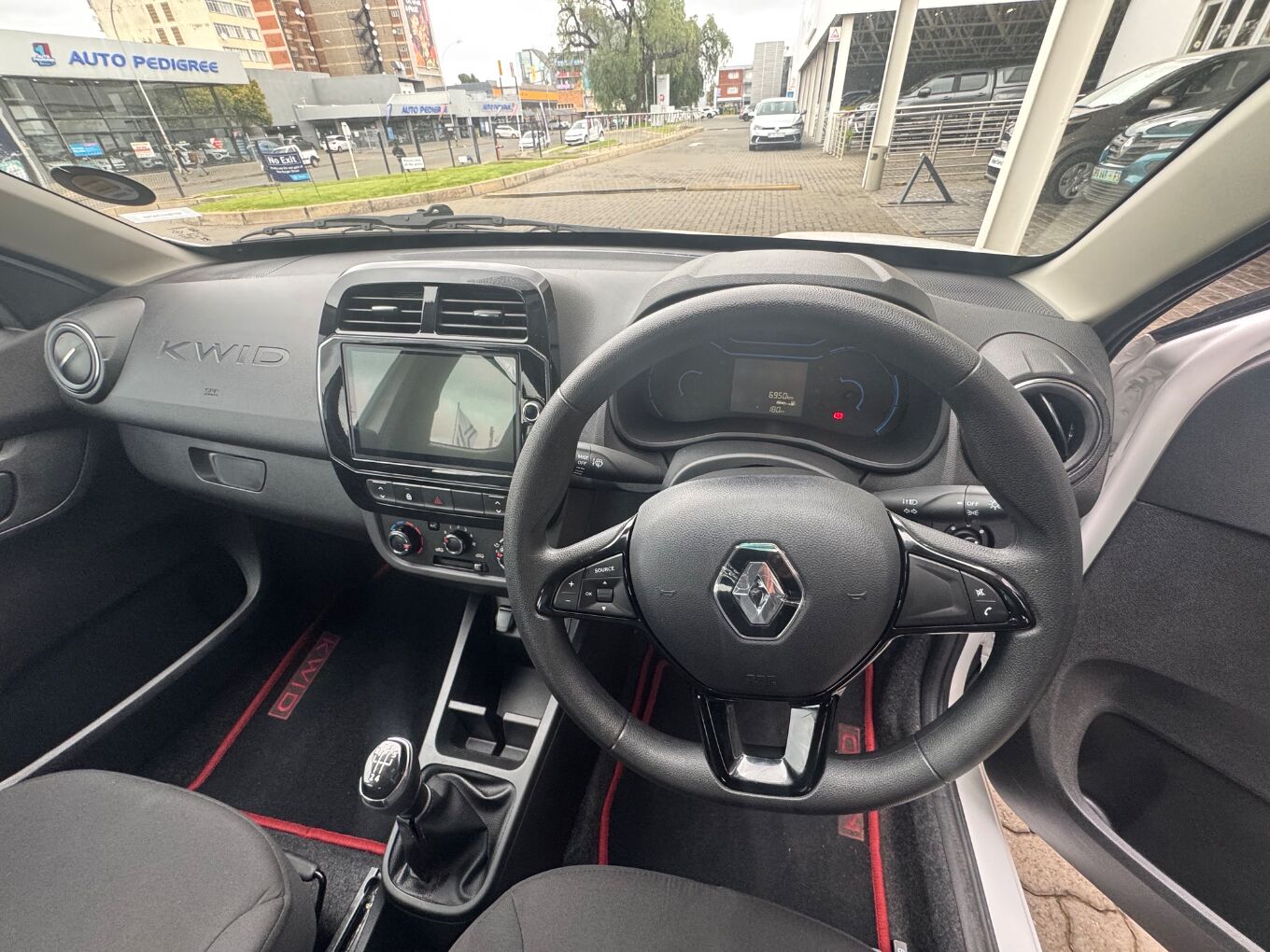 RENAULT KWID 1.0 DYNAMIQUE / ZEN / TECHNO 5DR Bloemfontein 2473634