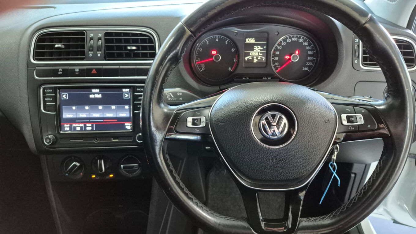 VOLKSWAGEN POLO VIVO 1.6 HIGHLINE (5DR) George 8463439