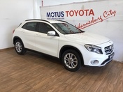 Mercedes Benz GLA 200
