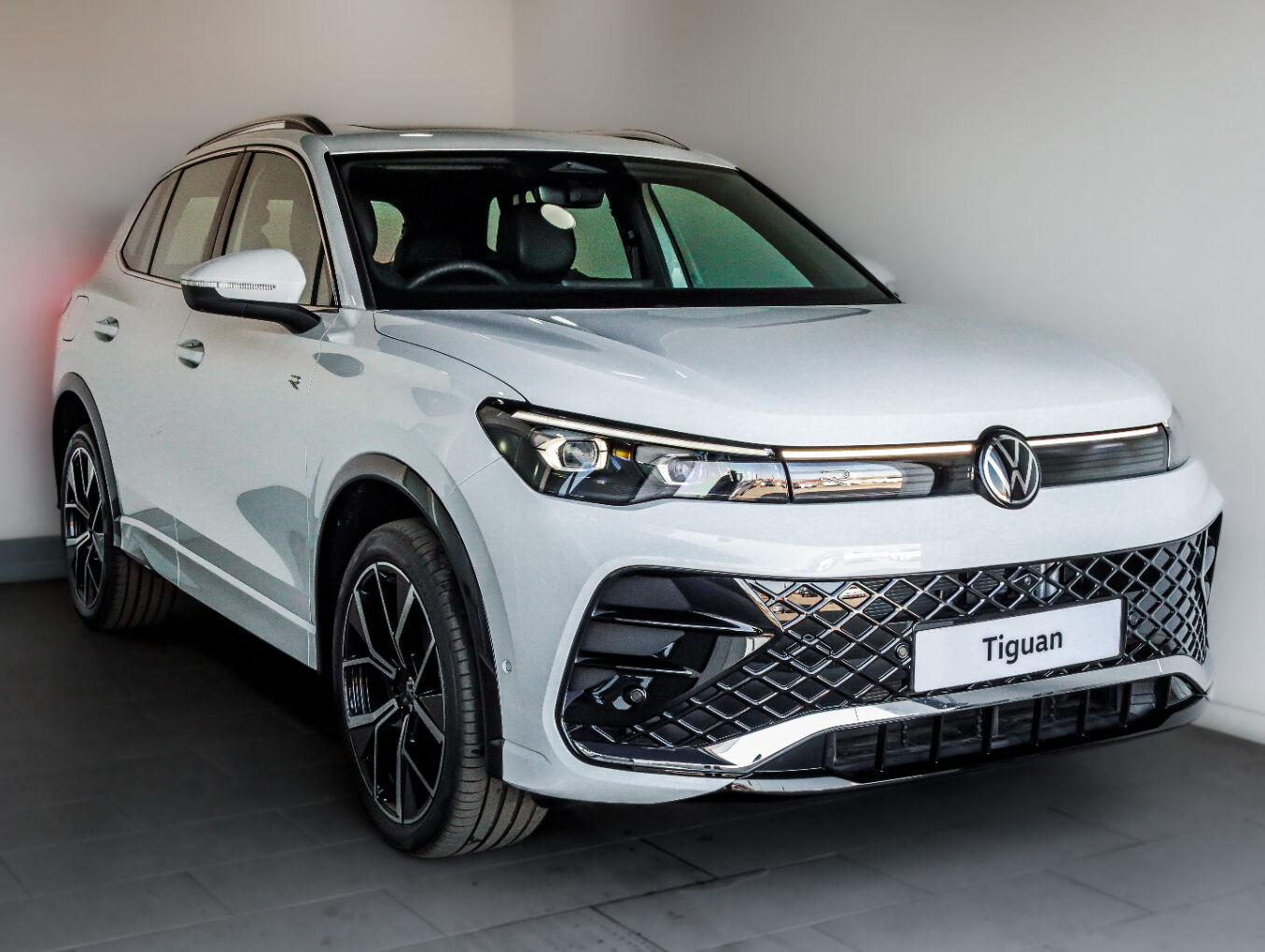 Volkswagen (VW) Tiguan 2.0 TDi R-Line 4M DSG