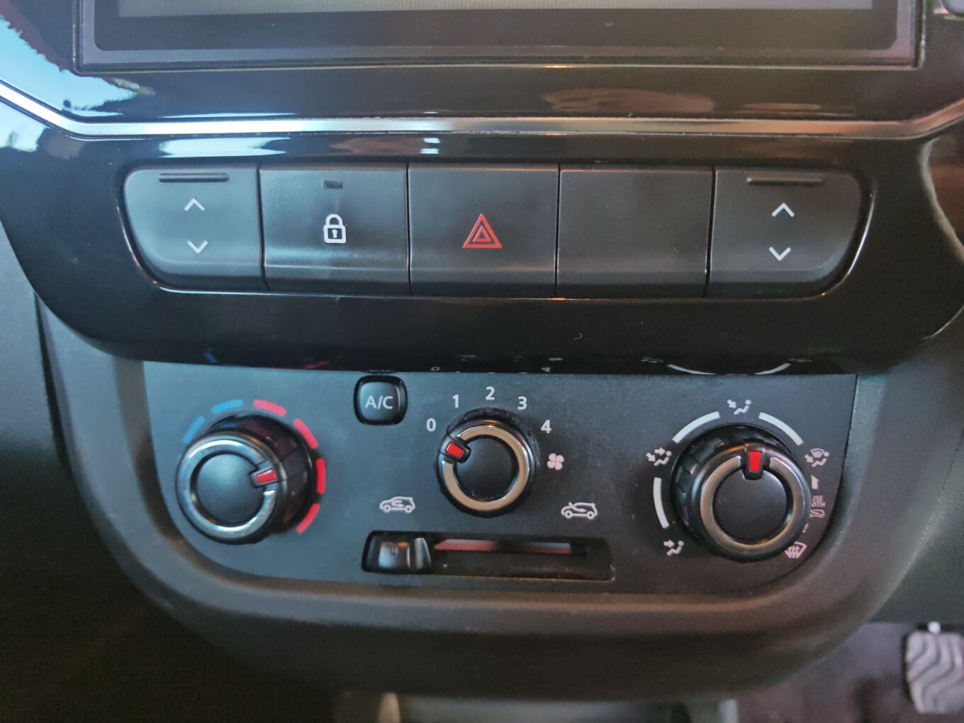 RENAULT KWID 1.0 DYNAMIQUE / ZEN / TECHNO 5DR AMT Pretoria 16374445