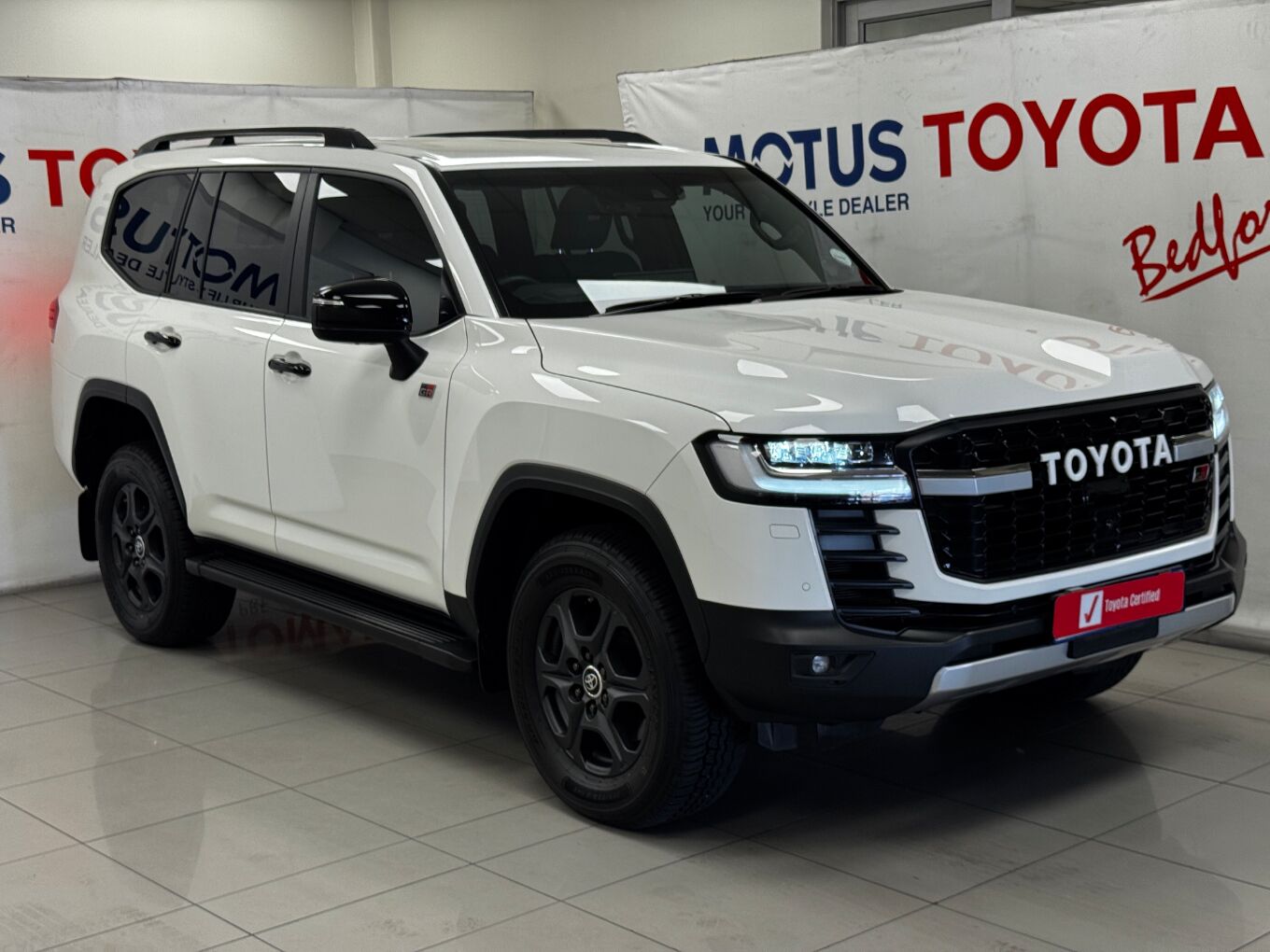 Toyota Land Cruiser 300 V6 3.5T GR-S