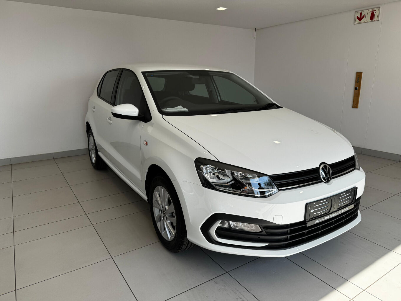 Volkswagen (VW) Polo Vivo 1.6 Life Tip 5 Door