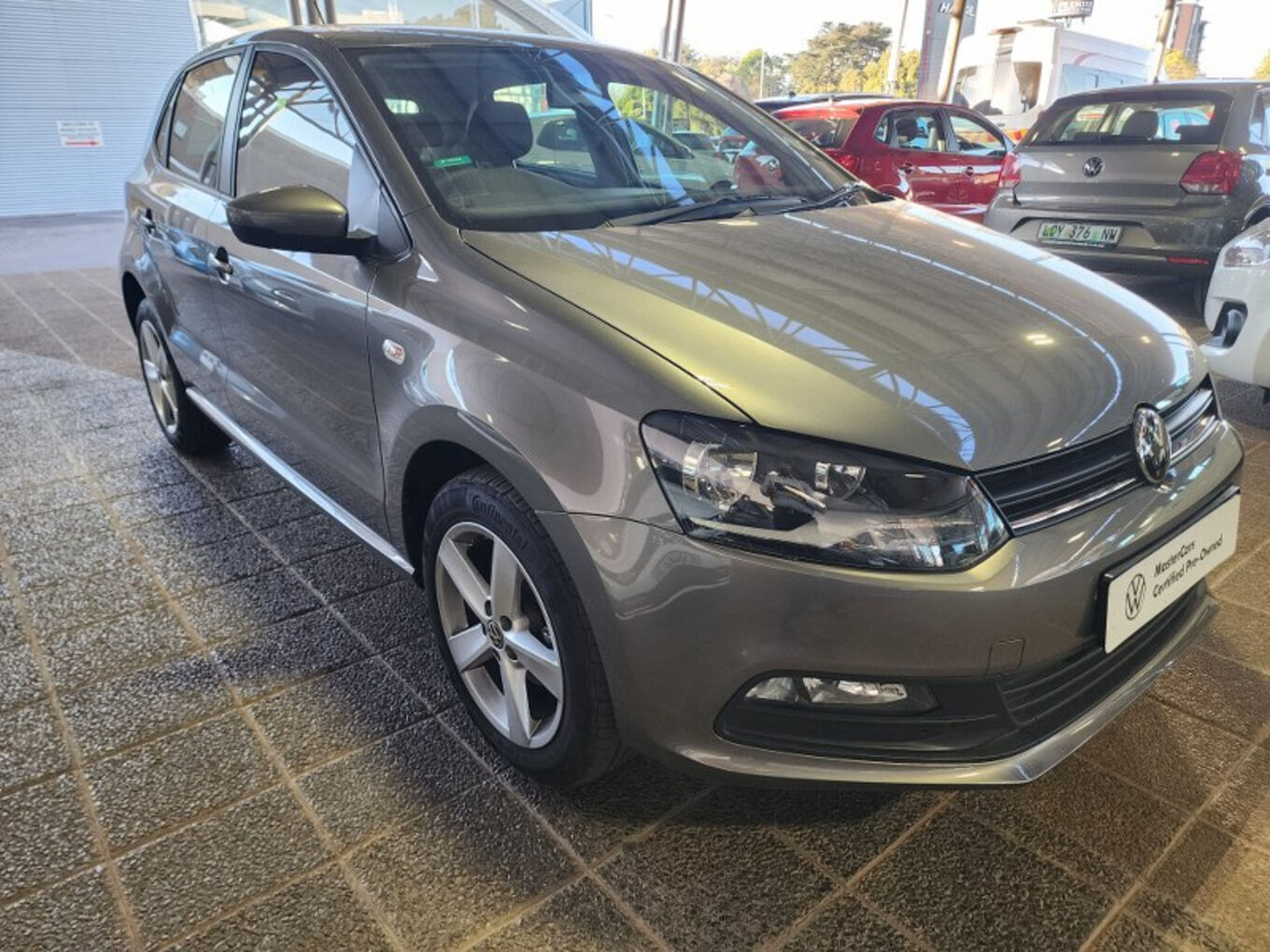 Volkswagen (VW) Polo Vivo 1.6 Hatch Comfortline Tiptronic 5 Door
