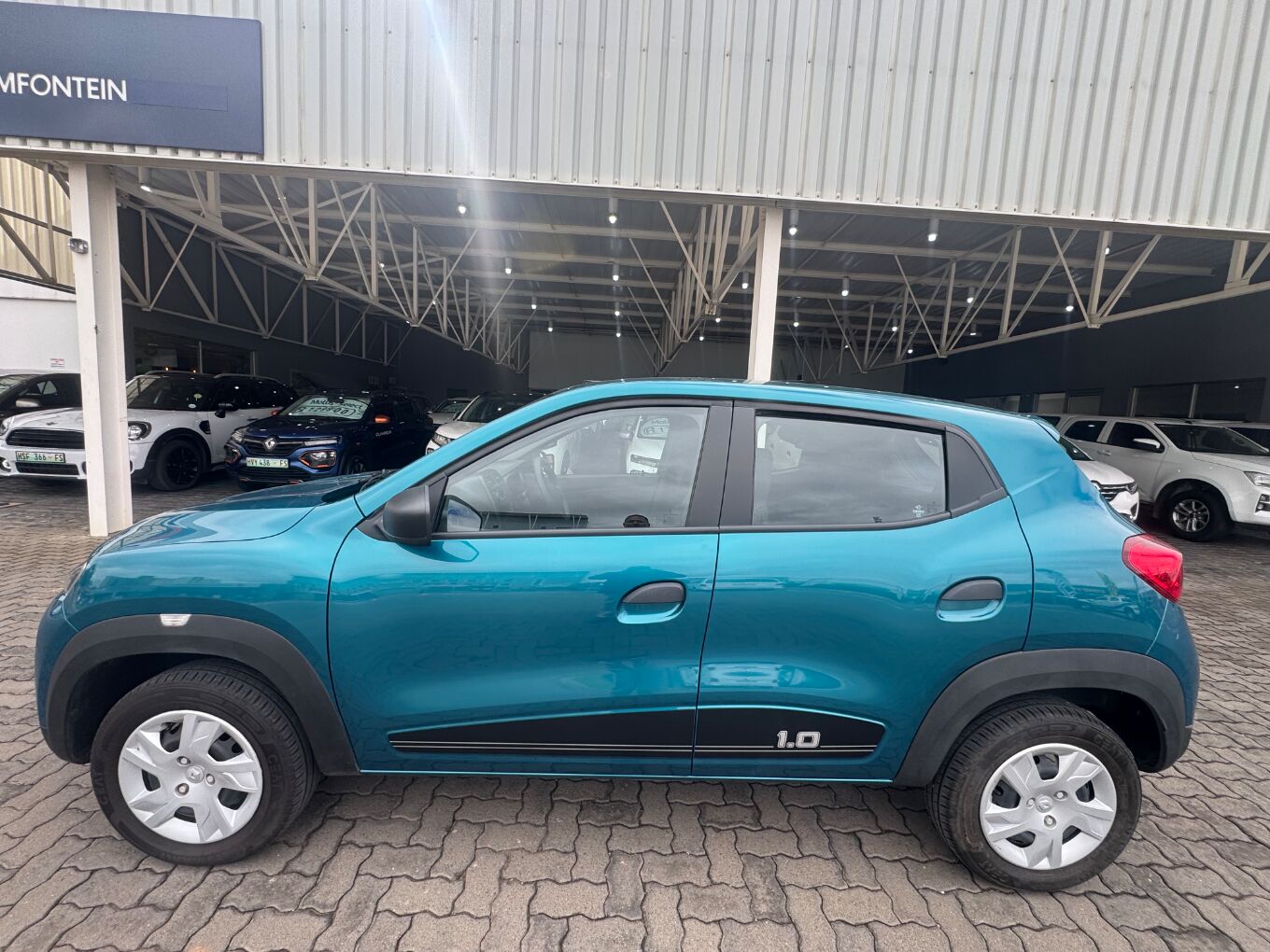 RENAULT KWID 1.0 EXPRESSION / LIFE / EVOLUTION 5DR Bloemfontein 3473635